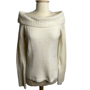 DeROTCHILD IVORY OFF SHOULDER SWEATER